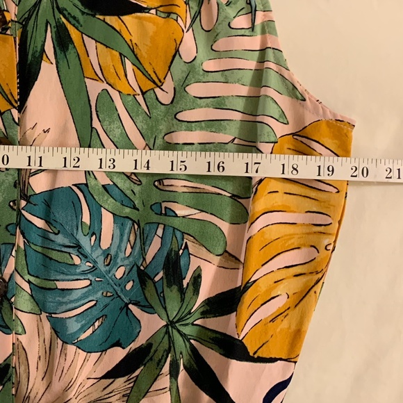 SUCH A PRETTY DRESS - Sleeveless Leaf Print - Picture 9 of 10